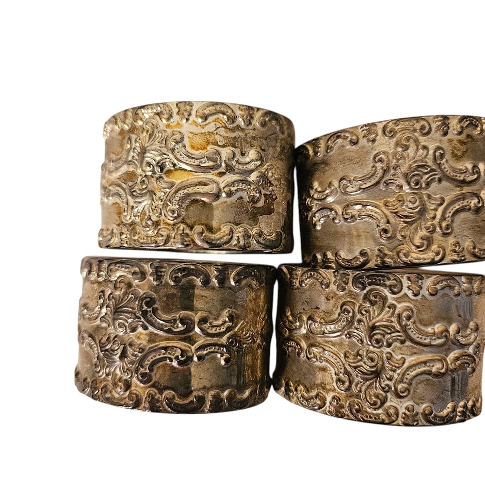 Ornate Vintage Silver-plated Napkin Ring‎ Rococo Scroll Design Table Decor